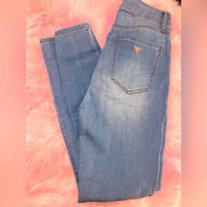 Guess Woman Light Blue Wash Skinny Jeans